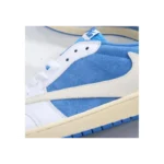 Travis Scott x Fragment x Nike Air Jordan 1 Low “UNC Blue” - 图片 3
