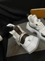 Blended Fabrics Street Style Plain Oversized Logo Sneakers - 图片 2